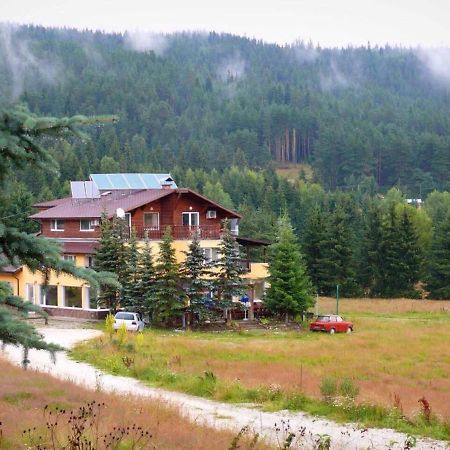 Комплекс Лебанов Hotell Yundola Exteriör bild