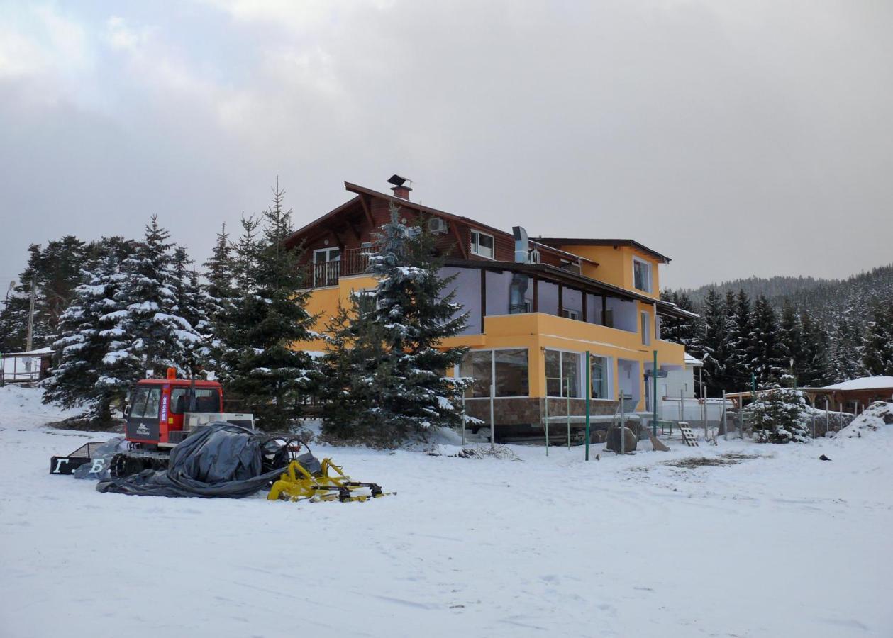 Комплекс Лебанов Hotell Yundola Exteriör bild