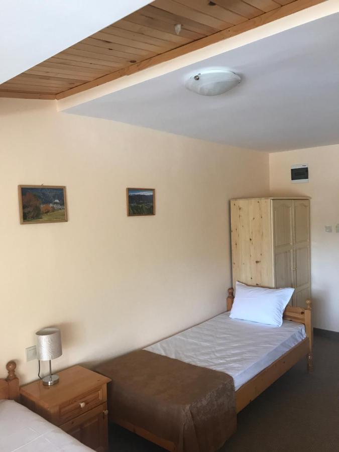 Комплекс Лебанов Hotell Yundola Exteriör bild